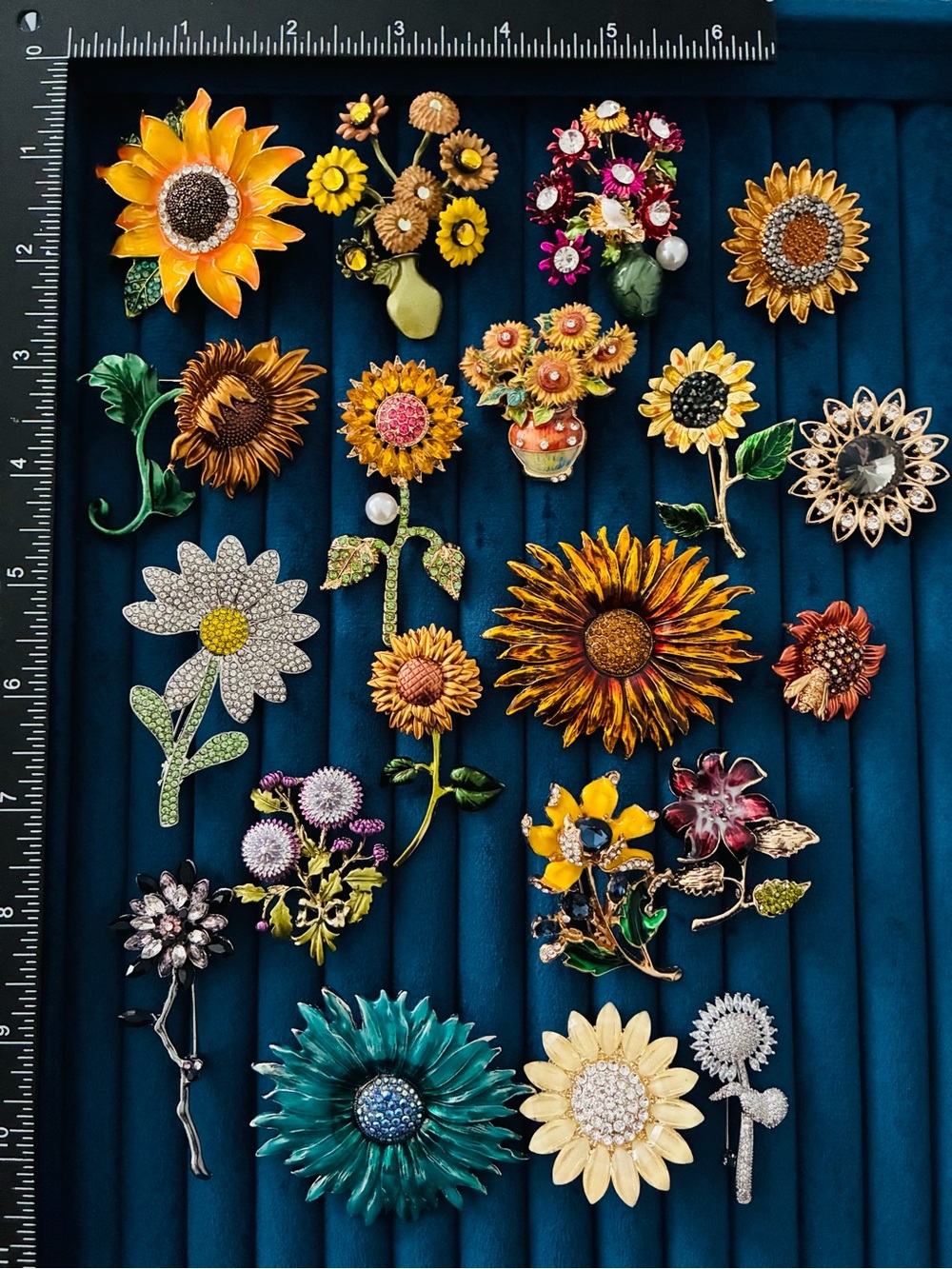 Lot 20 Sunflowers Daisy Flower Brooches Pins Rhinestone Enamel Bouquet Jewelry